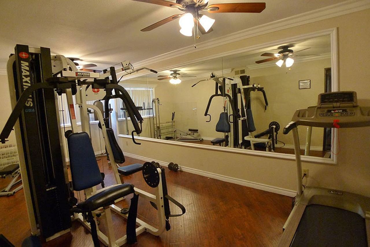 North Tower Apts - Photo 7 of 50