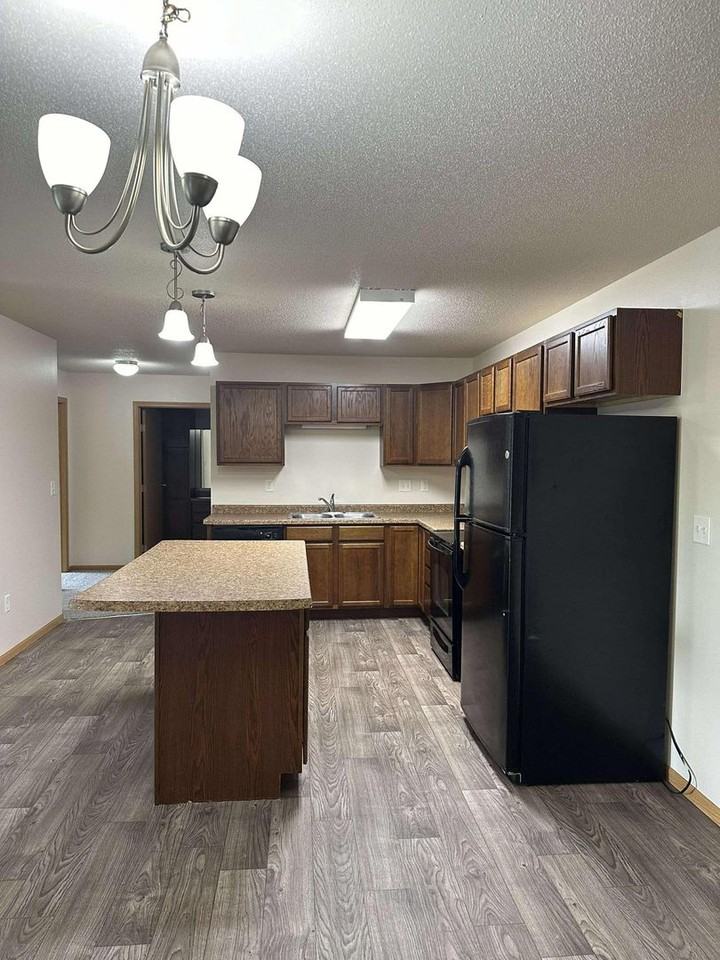 Westport Apartments - Photo 2 of 26