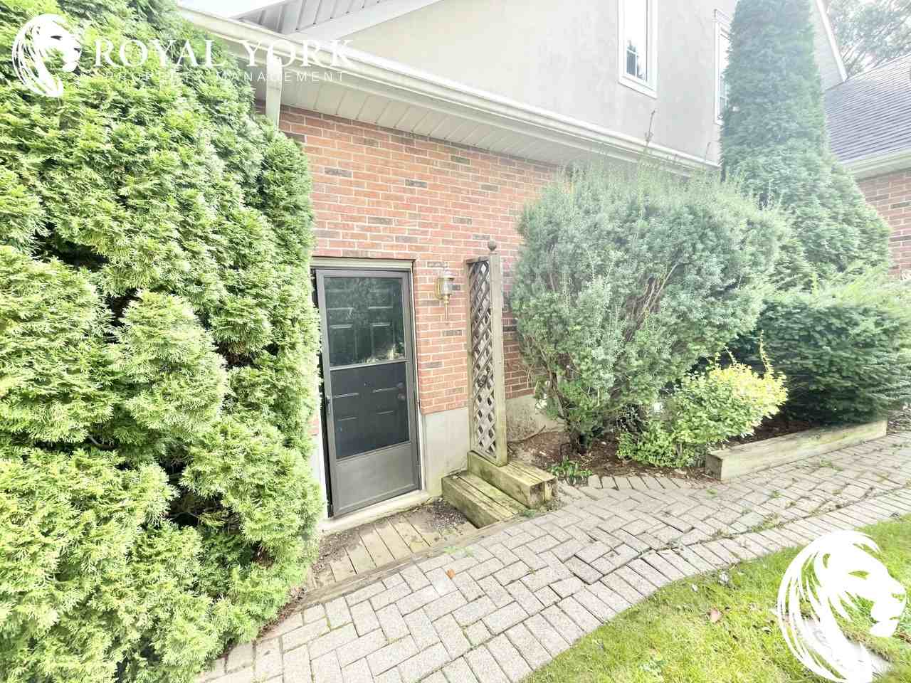 2-12 Weatherstone Court, Niagara-on-the-Lake, Ontario L0S 1J0 - Photo 3 of 19