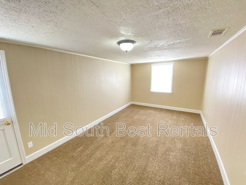 5204 Black Diamond Cv - Photo 2 of 8