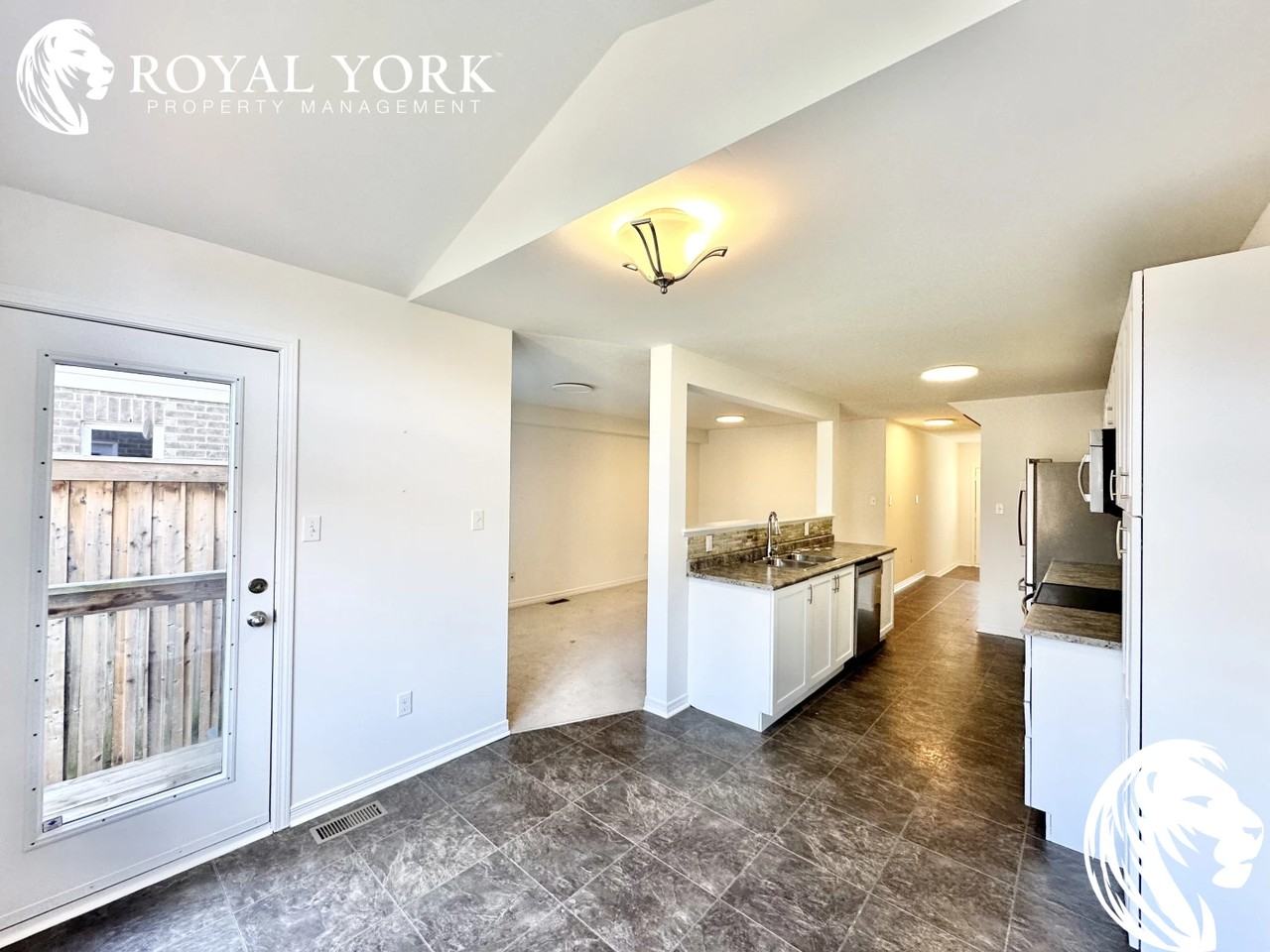 71 Westover Drive, Bowmanville, Ontario L1C 0G5 - Photo 3 of 22