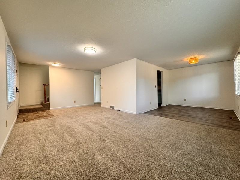 1918 Derby Ct - Photo 3 of 24