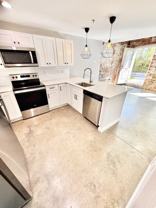 2712 E Leigh St - Photo 1 of 1