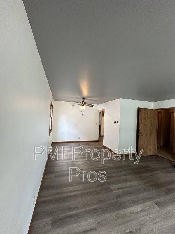 4764 N 35th St - Photo 2 of 12