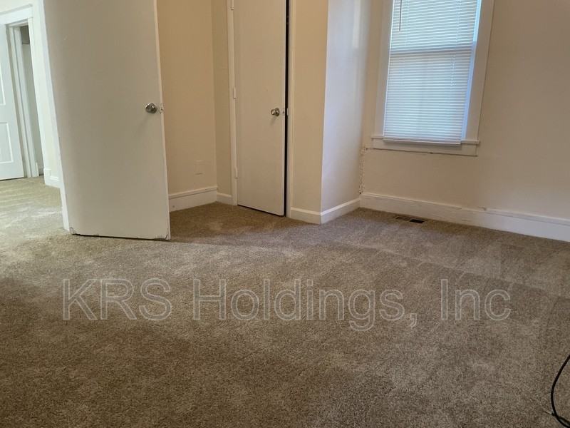 636 Milford Ave - Photo 7 of 13