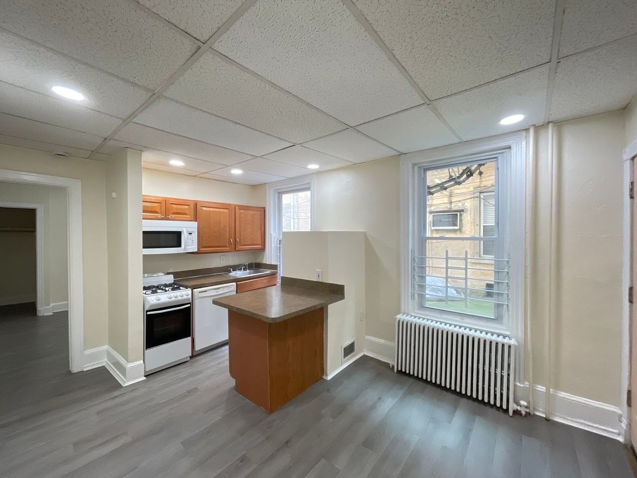 2219-2221 Spring Garden Street - Photo 3 of 28