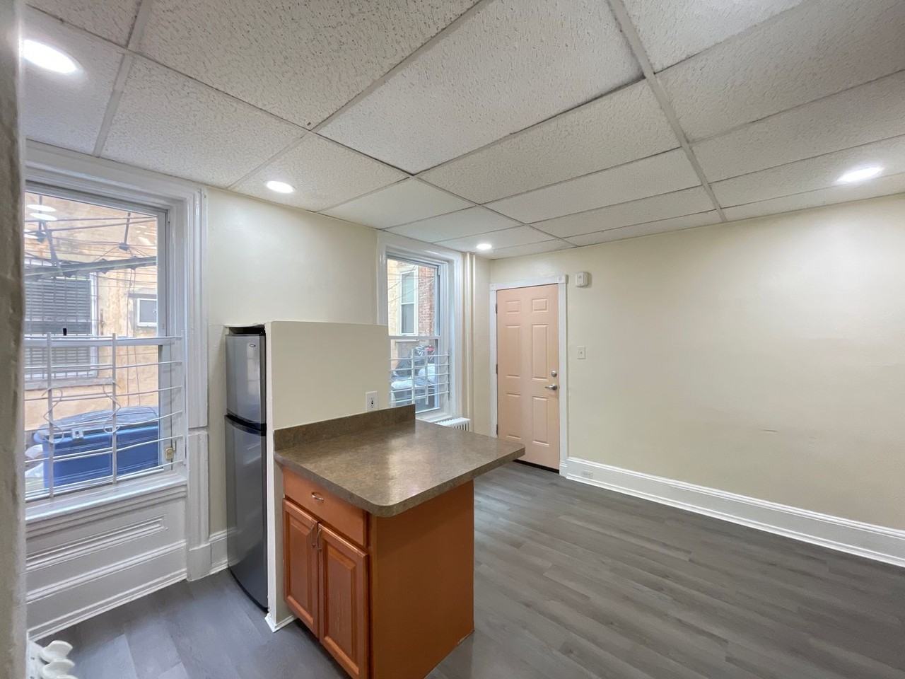 2219-2221 Spring Garden Street - Photo 4 of 28