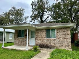 1016 W 42nd St - Photo 1 of 1