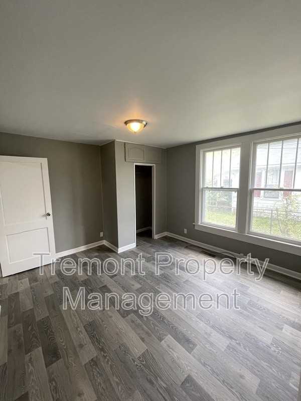 2601 E 41st St - Photo 7 of 10