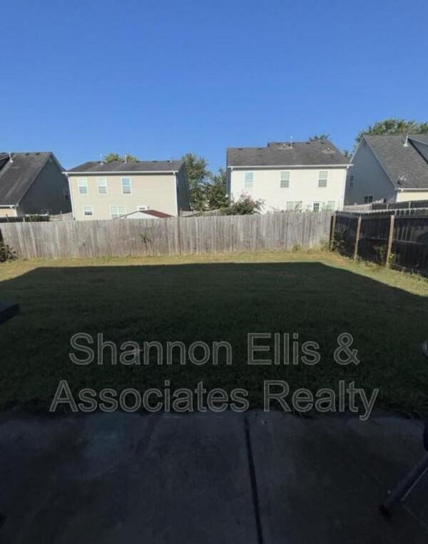 113 Truman Ct - Photo 2 of 24