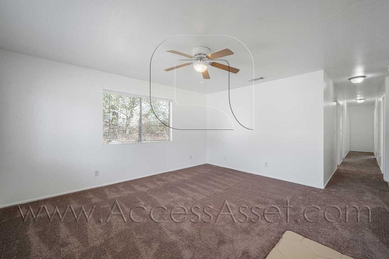 29650 Jernigan St - Photo 3 of 28