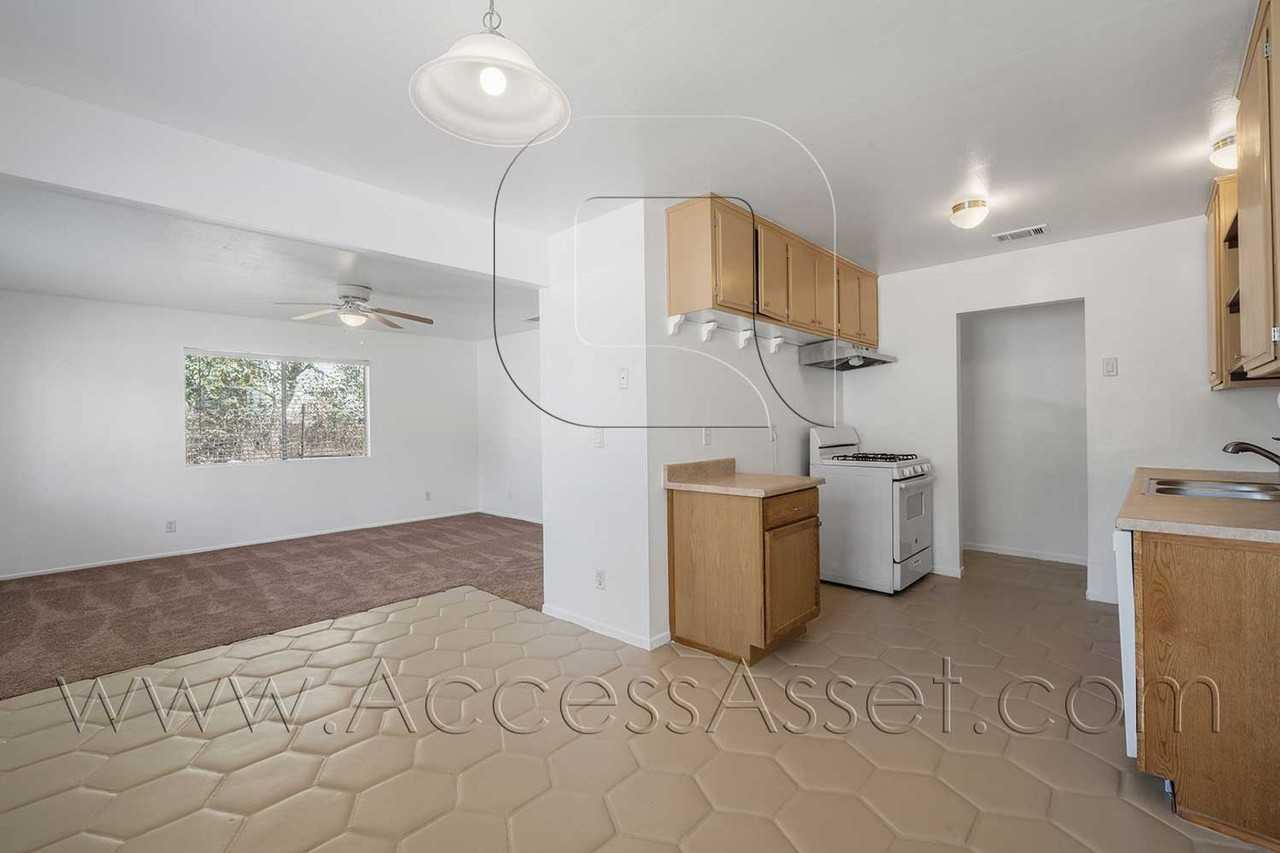 29650 Jernigan St - Photo 6 of 28