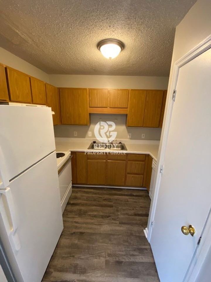 Green Acres - Photo 2 of 18