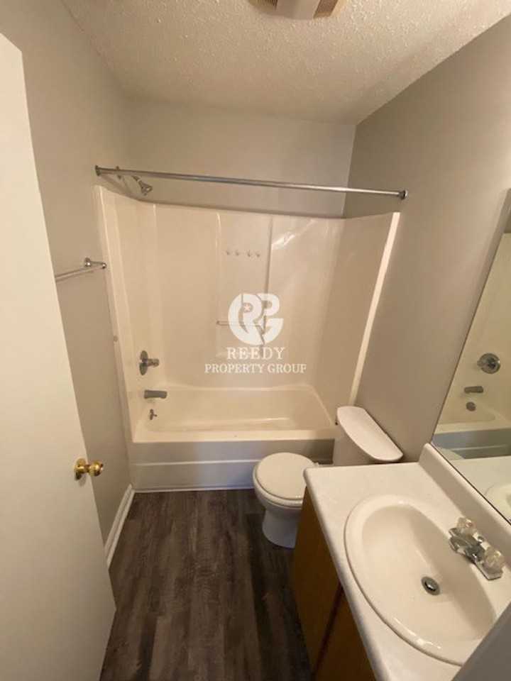 Green Acres - Photo 6 of 18