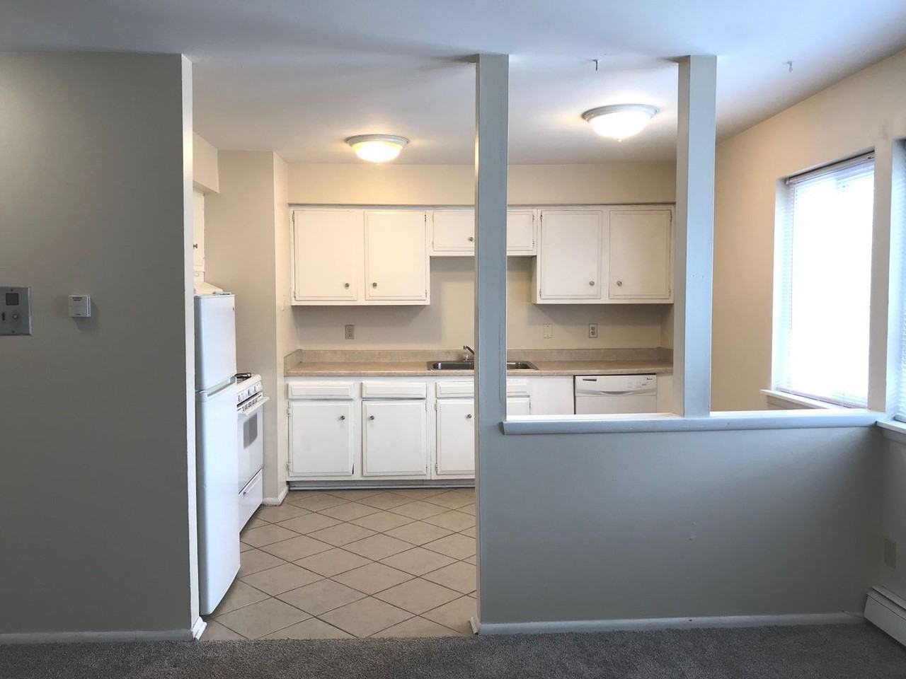 2069 Cambridge - Photo 3 of 44