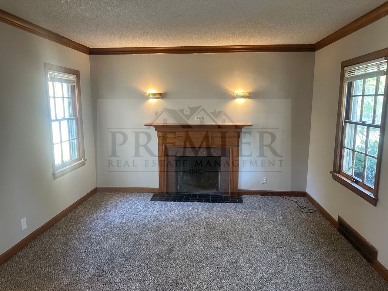 6328 College Ave - Photo 3 of 26