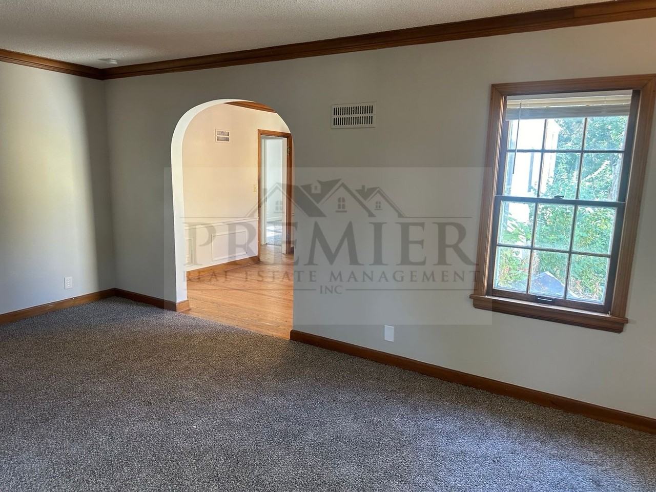 6328 College Ave - Photo 4 of 26