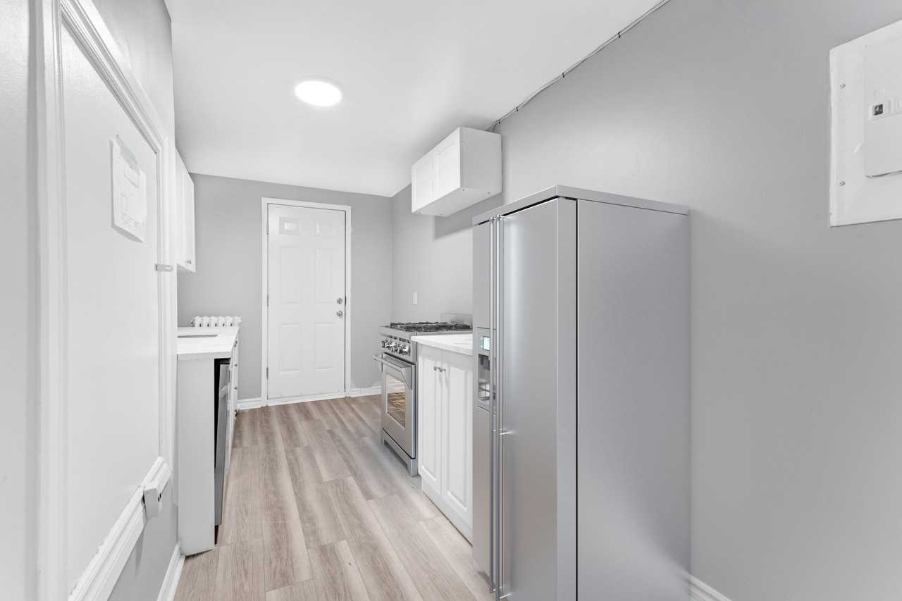 395 Chapel - Photo 3 of 6