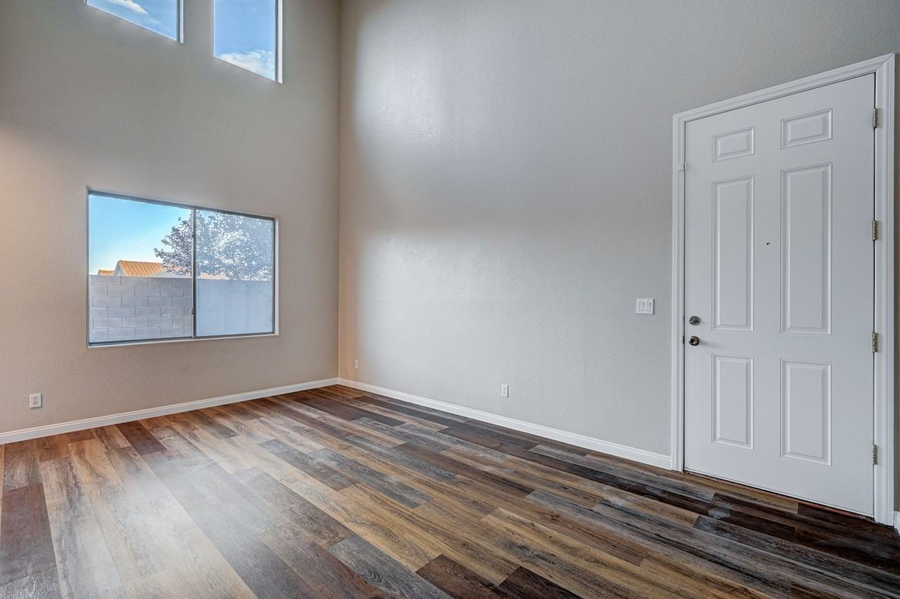 8224 Strawberry Spring St - Photo 6 of 43