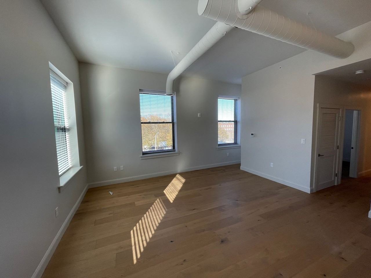 The Petronelli - Photo 3 of 11