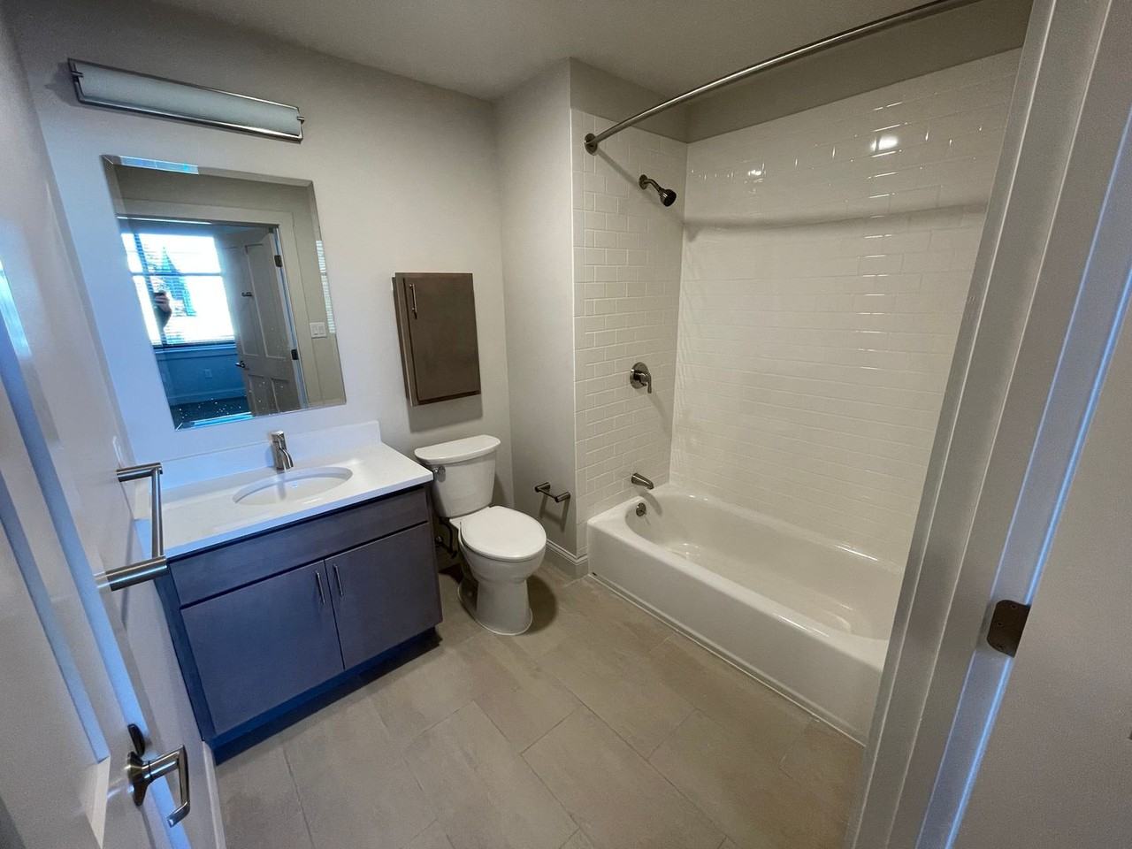 The Petronelli - Photo 4 of 11