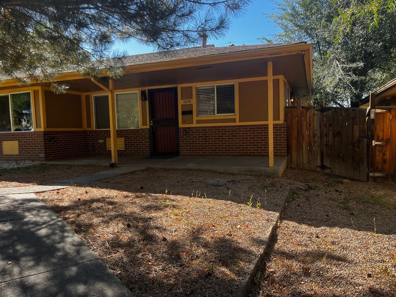 3239 N Milwaukee St - Photo 2 of 14