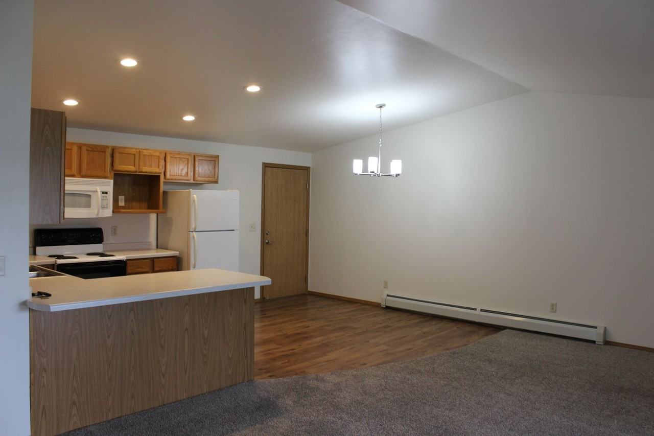 Shade Tree Estates - Photo 7 of 39