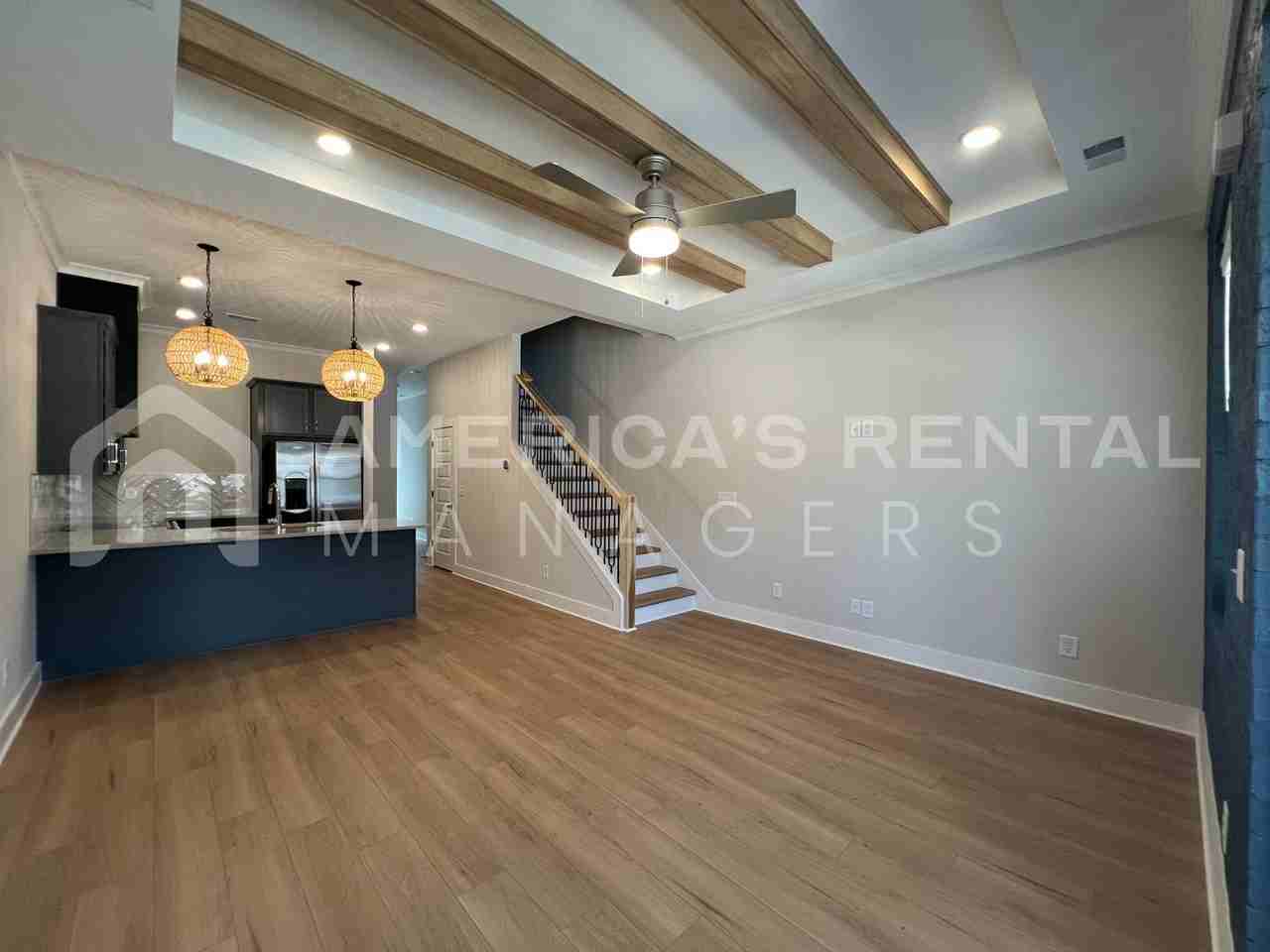 1116 Windsor Sq - Photo 6 of 39