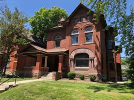 featured image of 194 King Ave