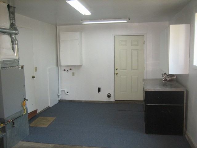 3008 Beacon St Ne - Photo 2 of 12