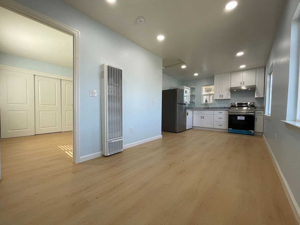 840 Camille Ct - Photo 2 of 7