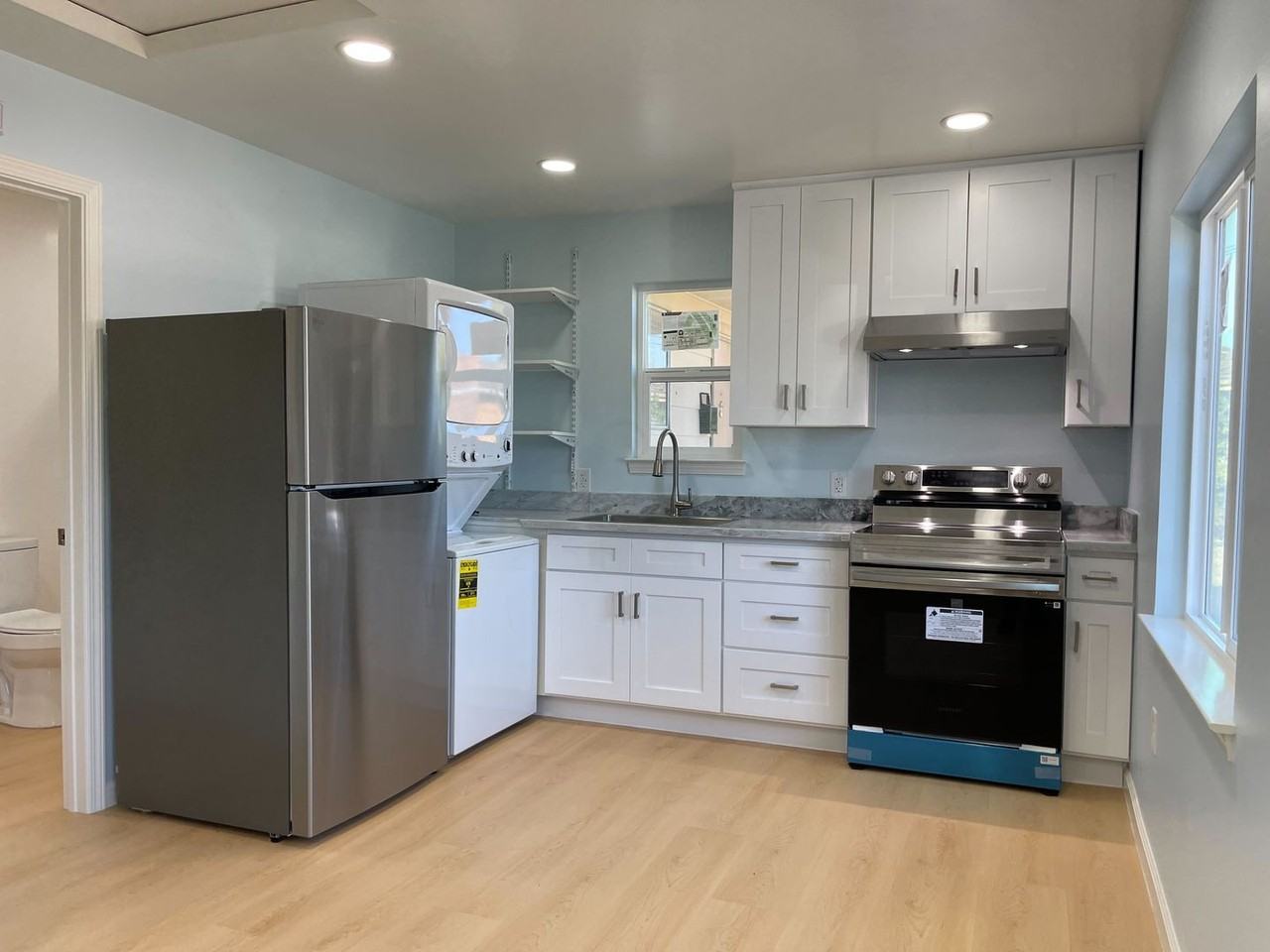 840 Camille Ct - Photo 3 of 7