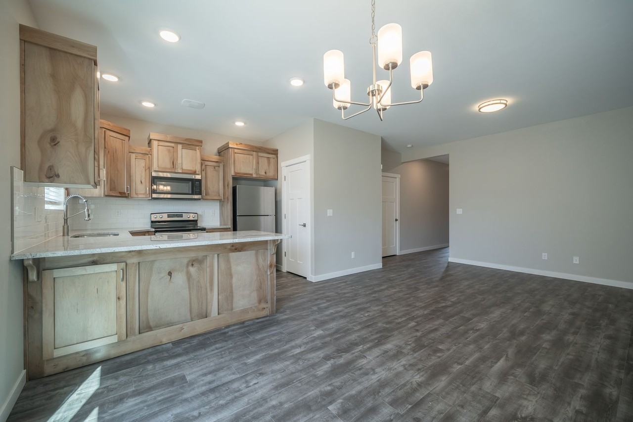 Jennie Lee 1801 (101-104) - Photo 3 of 18