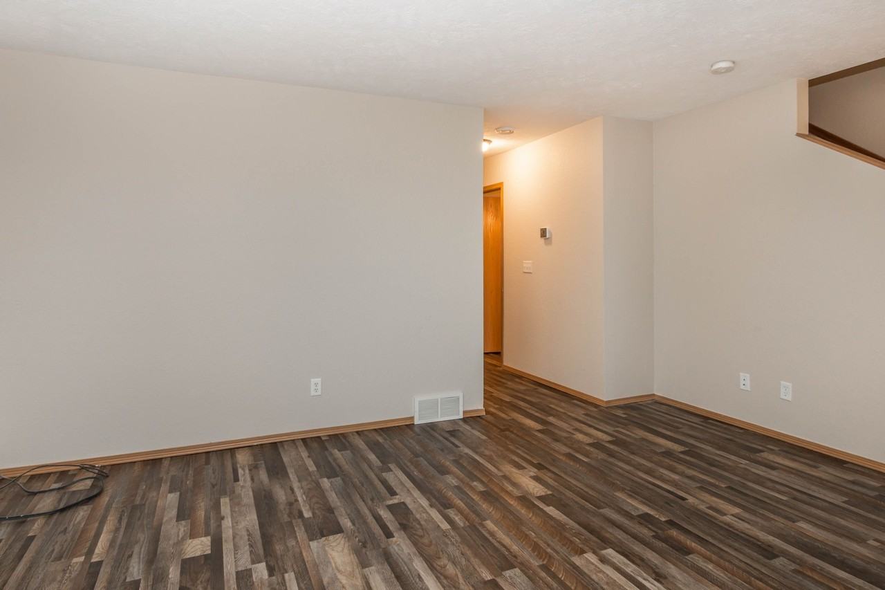 130 S. Shebal Avenue - Photo 2 of 13