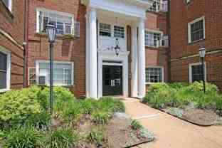 32 University Circle - Photo 1 of 1