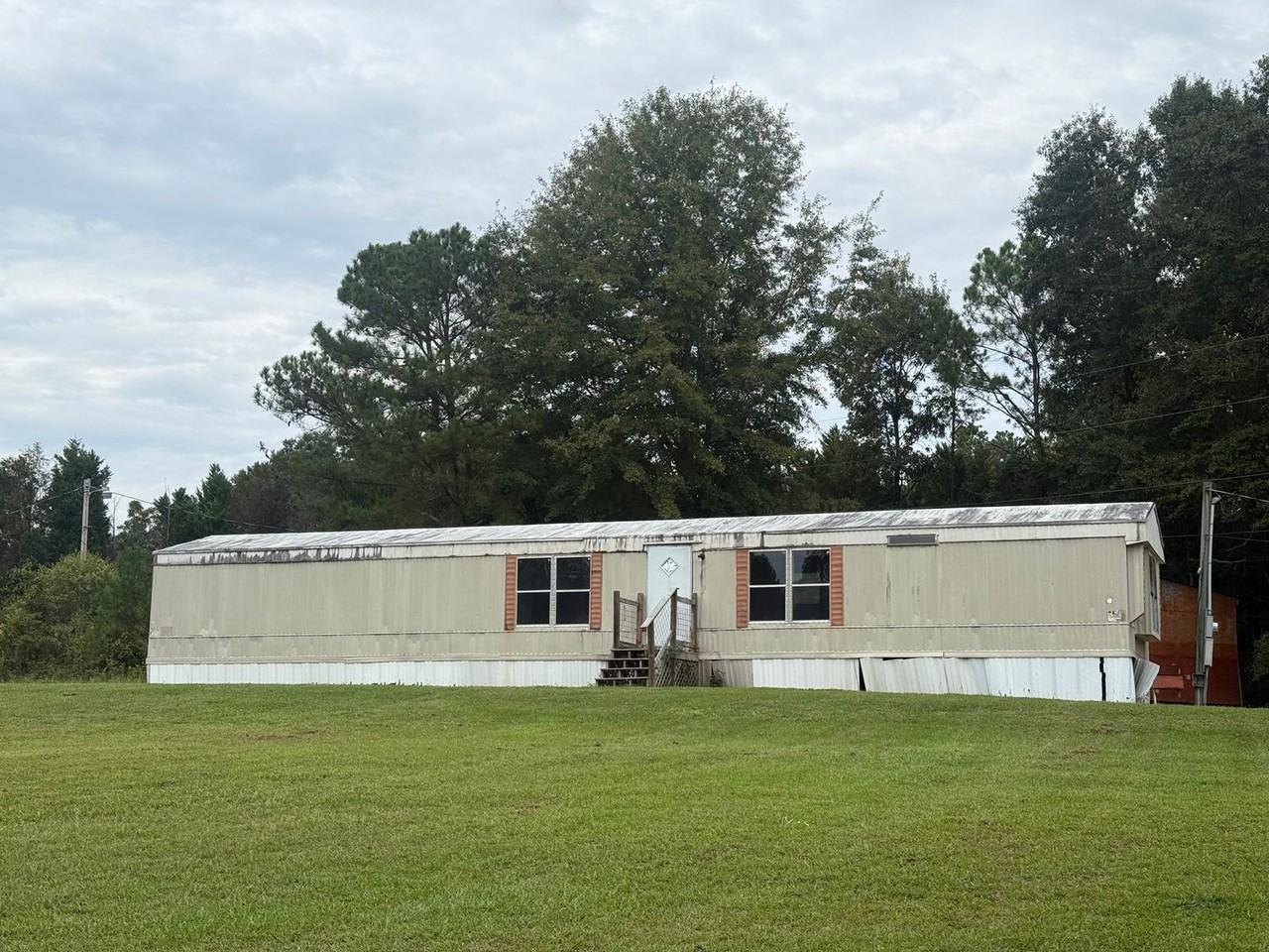 3503 Lee Road 166 - Photo 2 of 6