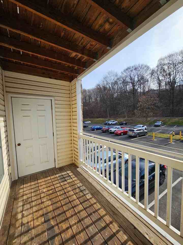 1206 University Commons Dr - Photo 4 of 21