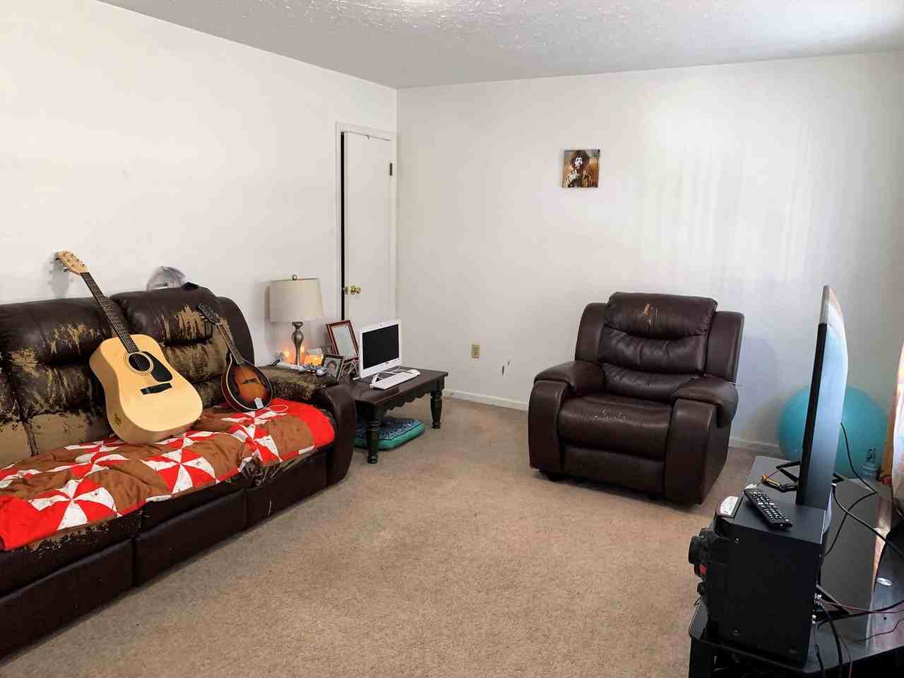 1804 Whipple Dr - Photo 2 of 20