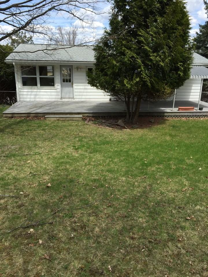 4 Hudson Pl - Photo 2 of 37