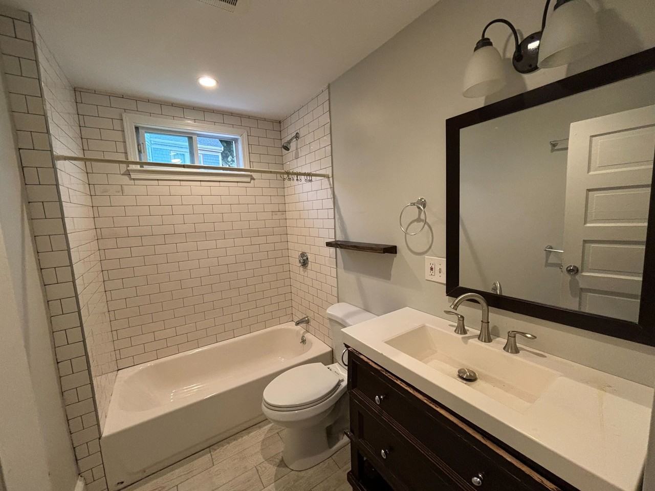 18 Peverell St #2 - Photo 3 of 18