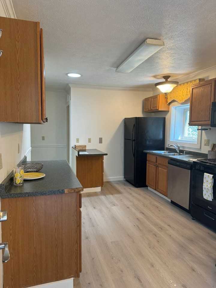809 S Aurora St - Photo 7 of 30