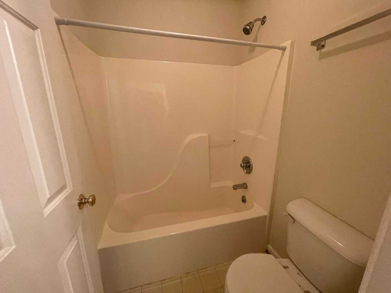 8 Blackberry Ct - Photo 3 of 17