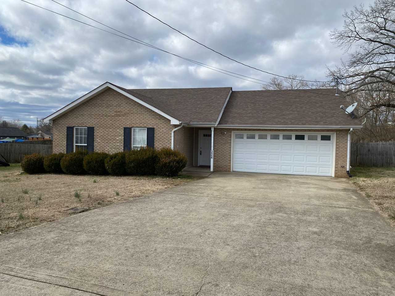 224 Lady Alice Ct - Photo 2 of 33