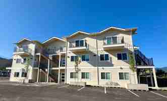 featured image of 461 Arnos Road