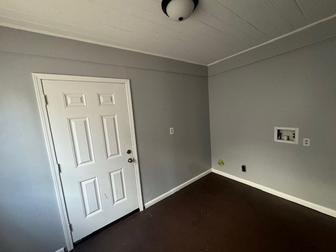 304 Camellia Cir - Photo 3 of 7