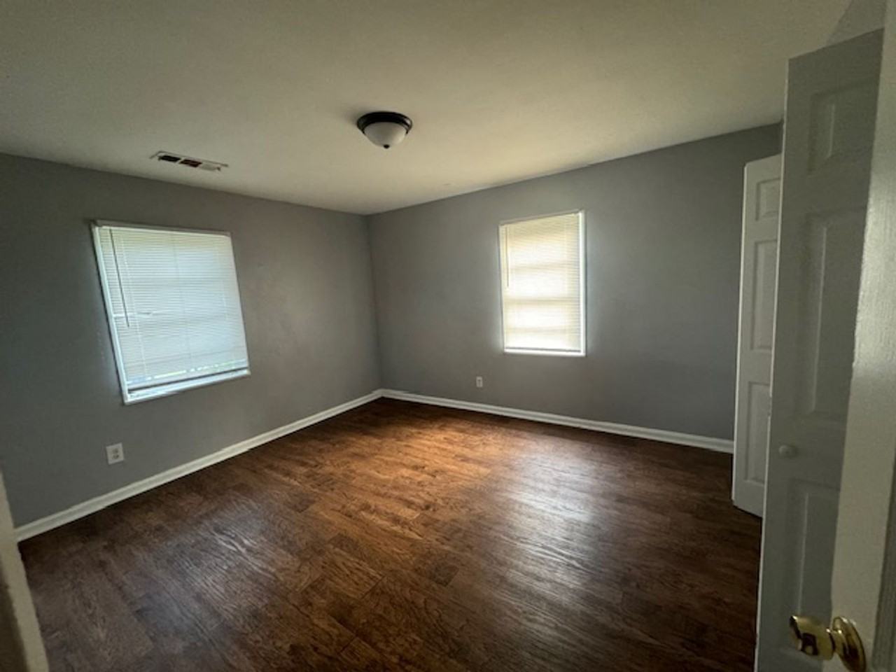 304 Camellia Cir - Photo 5 of 7