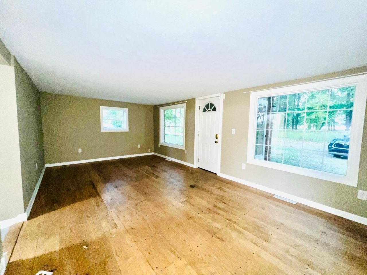 8310 Bellflower Road - Photo 2 of 17