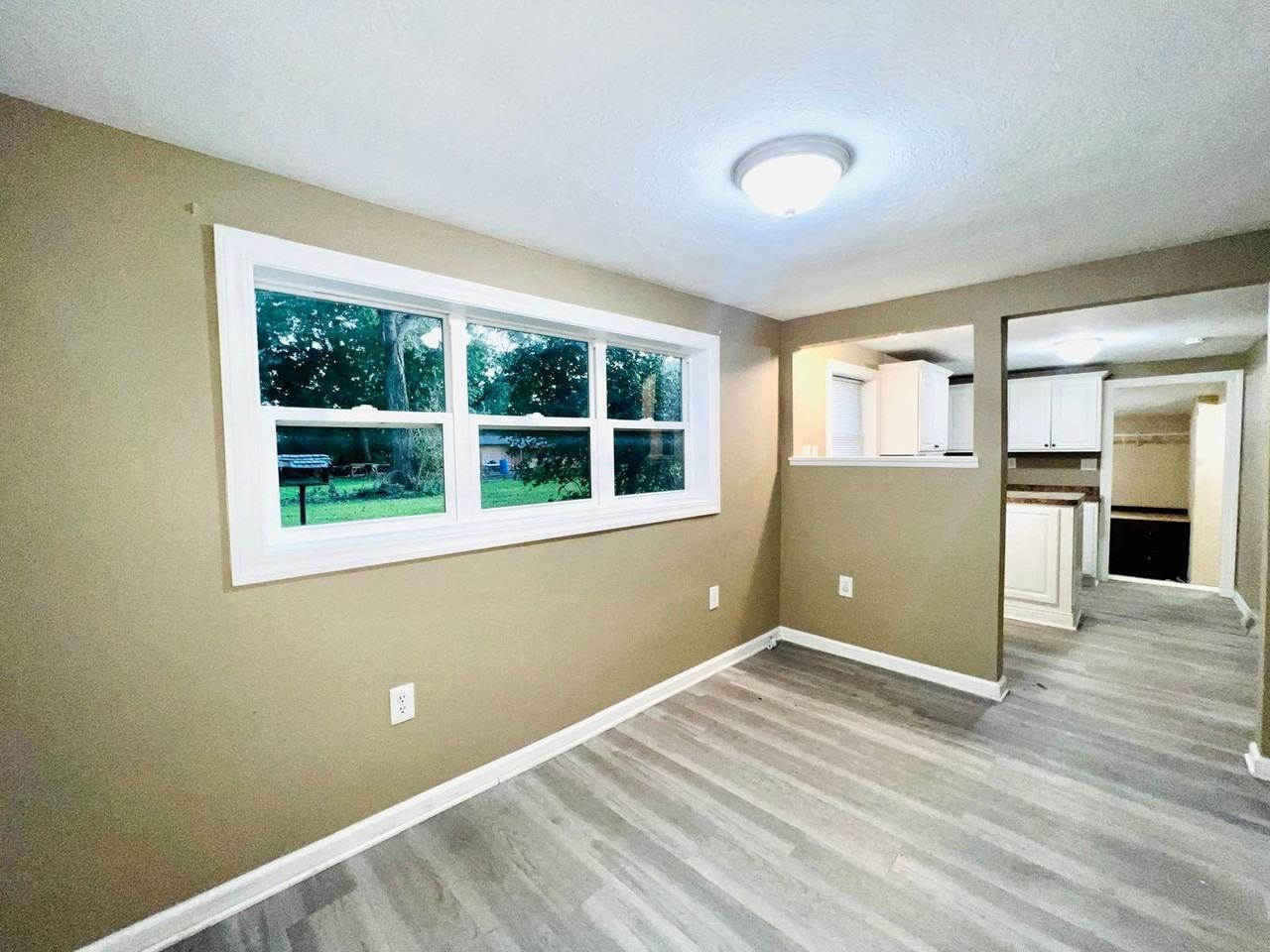 8310 Bellflower Road - Photo 5 of 17