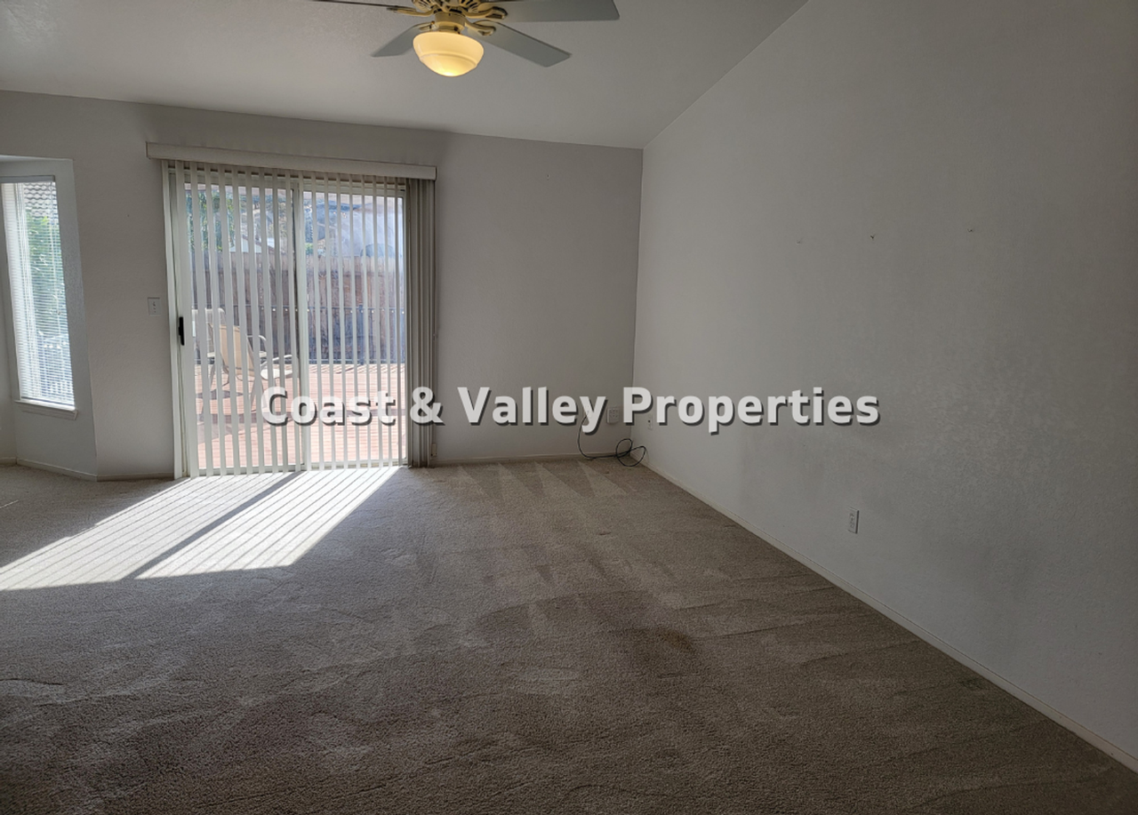 51445 White Oak Dr - Photo 3 of 13