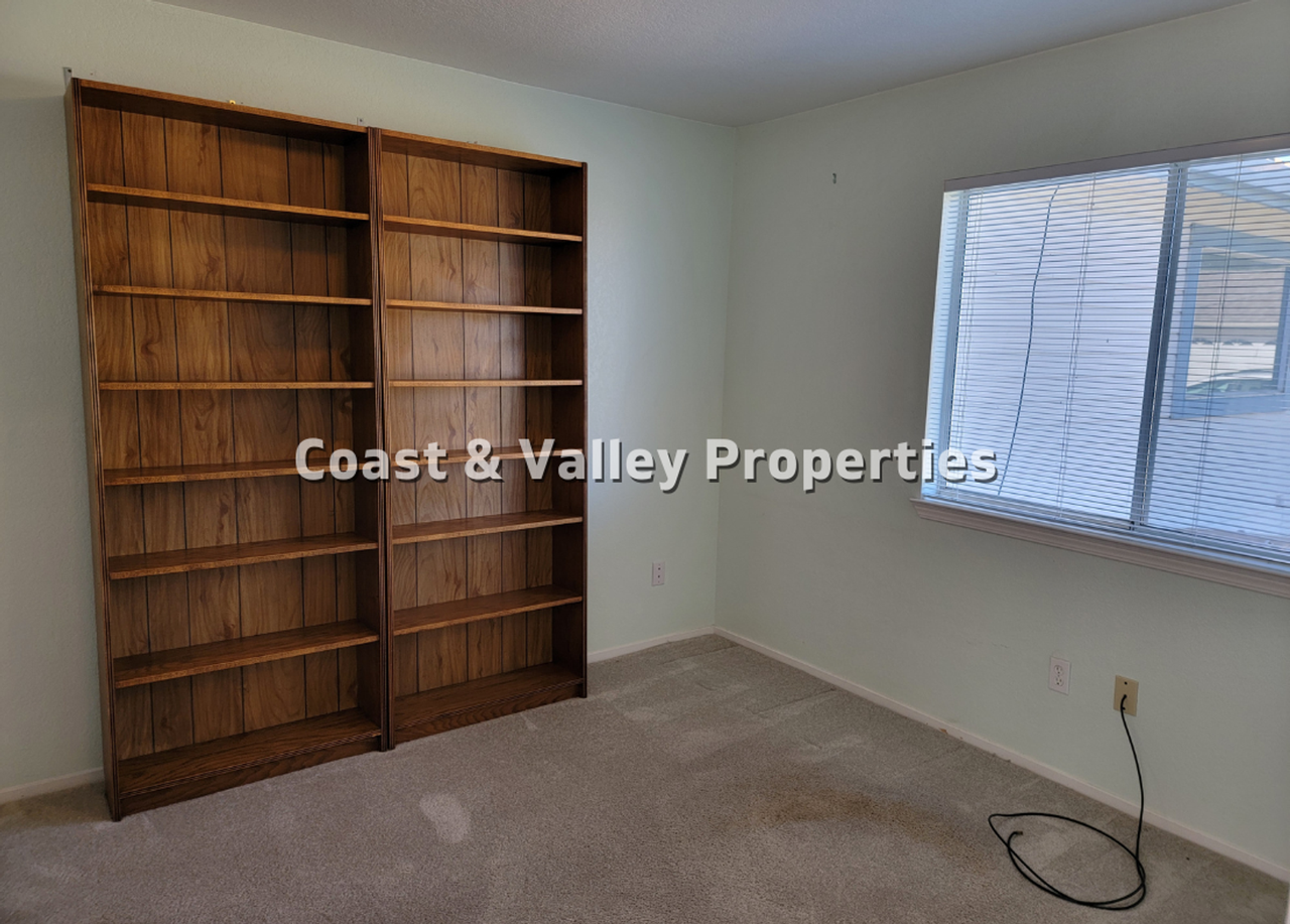 51445 White Oak Dr - Photo 7 of 13